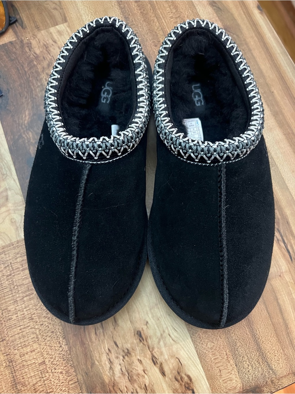 UGG- women’s Black Suede Slip-On Moccasin Slippers